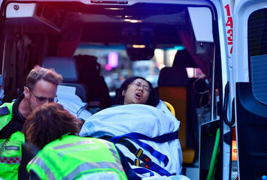 ᴍᴀɴ ᴀᴄᴄᴜꜱᴇᴅ ᴏꜰ ᴋɪʟʟɪɴɢ ᴡᴏᴍᴀɴ ᴀɴᴅ ᴡᴏᴜɴᴅɪɴɢ ᴀɴᴏᴛʜᴇʀ ɪɴ ꜱʏᴅɴᴇʏ ᴡʜɪʟᴇ ʏᴇʟʟɪɴɢ ‘ᴀʟʟᴀʜᴜ ᴀᴋʙᴀʀ’